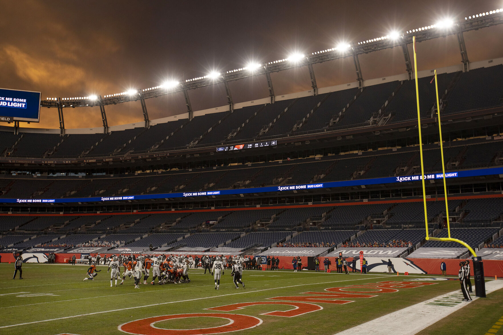 010421-s-broncos 05.jpg